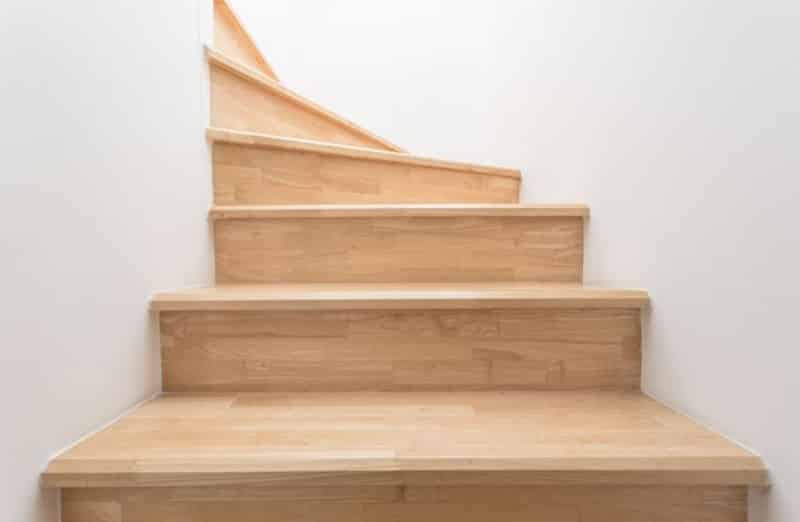 Comment faire un escalier moins raide ?