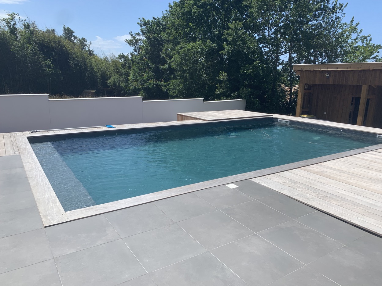 Quels sont les avantages d&rsquo;une piscine en aluminium ?